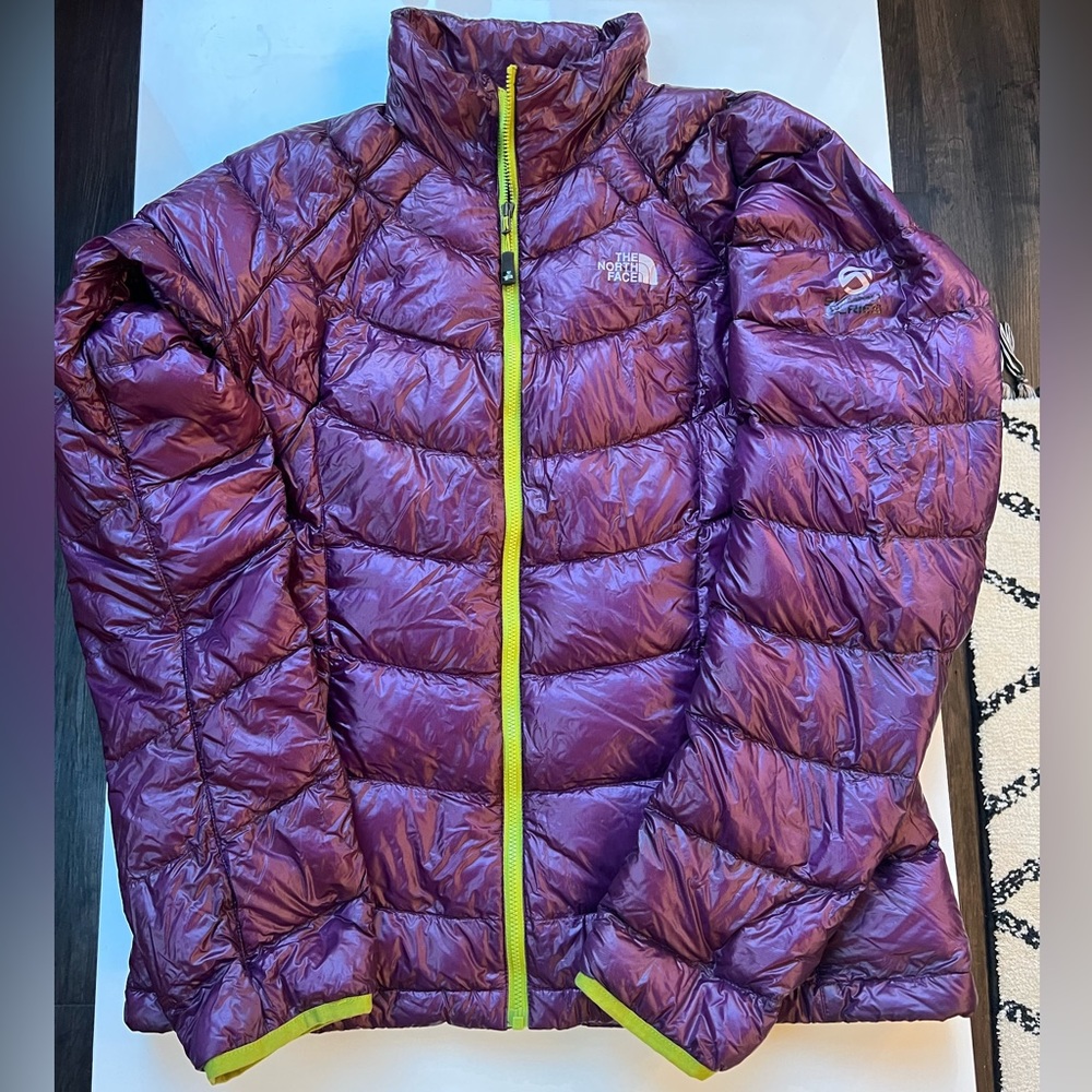 The North Face Summit Series 800 Jacket - Women’s L